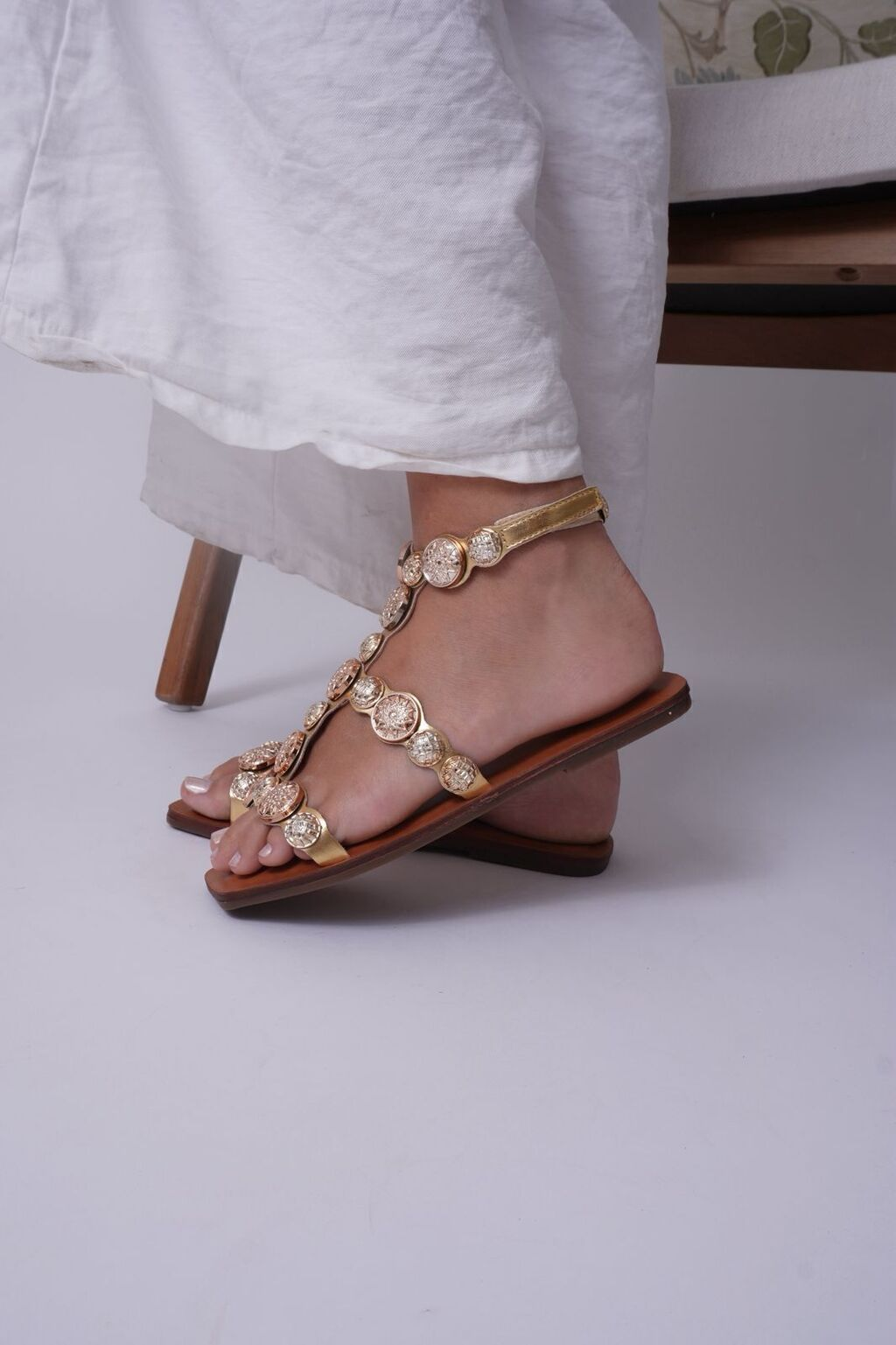 Rasteira com metal Nice